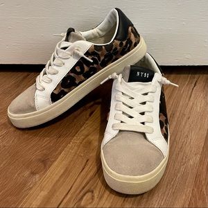Steve Madden Pursued Leopard Print Sneaker